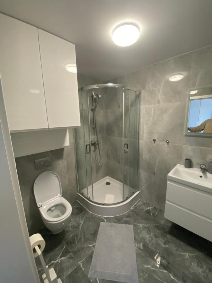& Marina Borki - Roza Wiatrow Apartment *